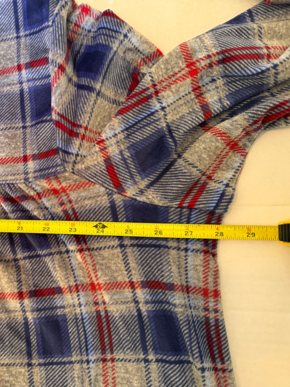PLUS NIGHTGOWN SIZE 4X. ARIA SLEEPWEAR, LONG SLEEVES, SOFT FLEECE PLAID, POCKETS - Picture 13 of 16